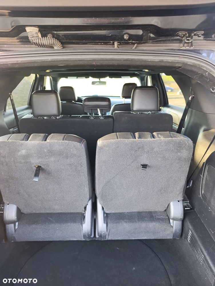 Ford Explorer - 13