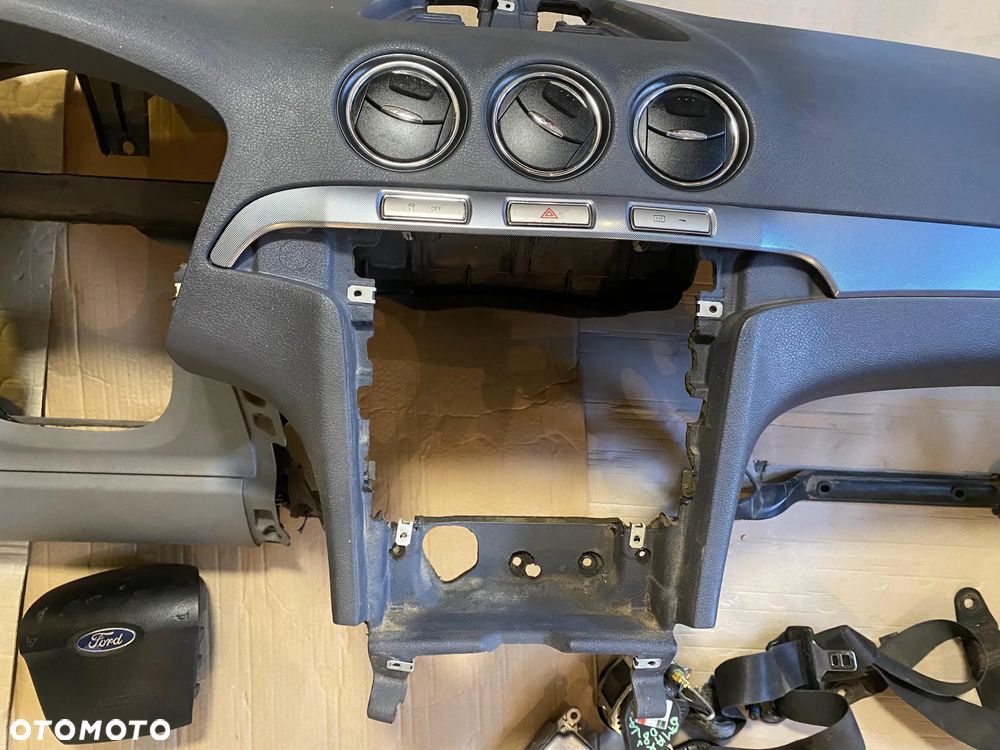 Deska rozdzielcza Ford S-Max 2008r - 4