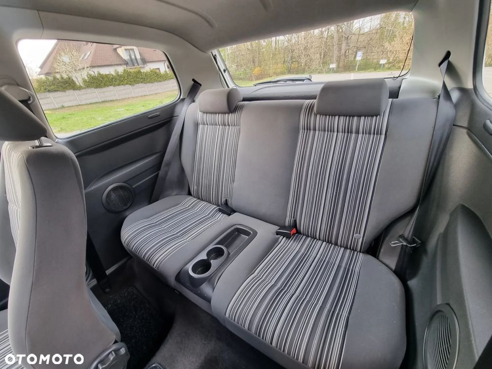 Volkswagen Fox - 17