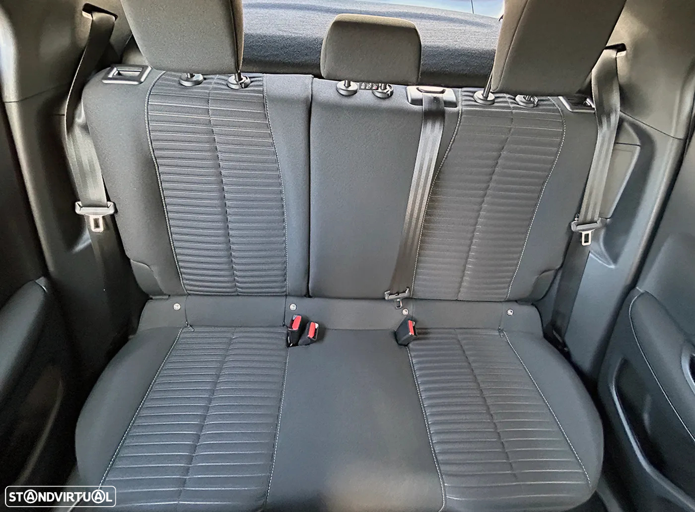 Peugeot e-2008 54 kWh Active - 22