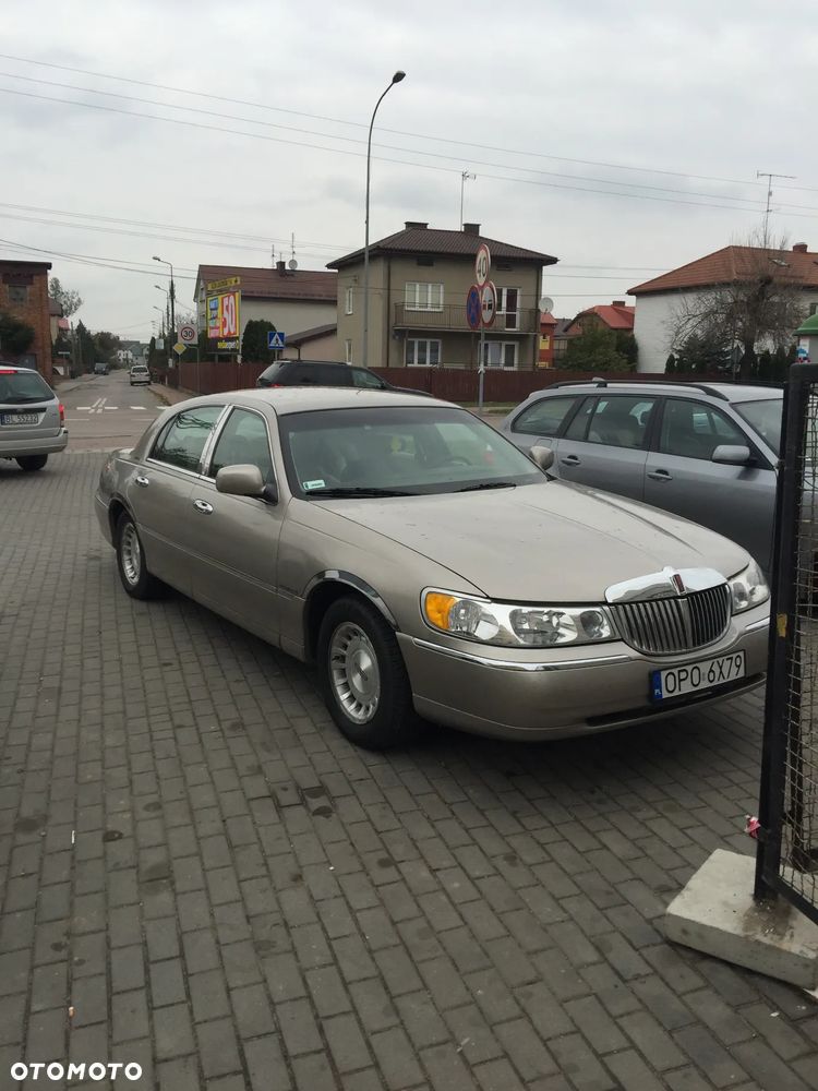 Lincoln Town Car 4.6 Executive - 12