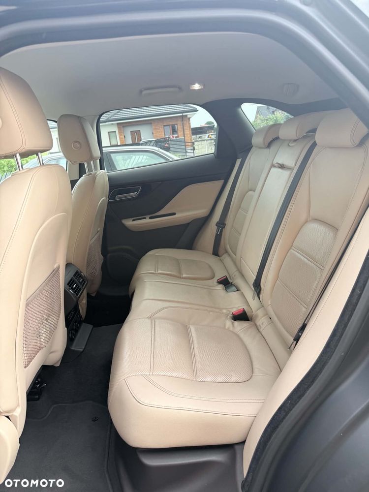 Jaguar F-Pace 2.0 i4D AWD Prestige - 11