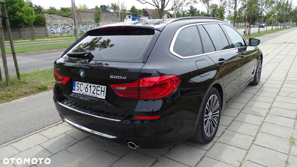 BMW Seria 5 520d xDrive Luxury Line - 4