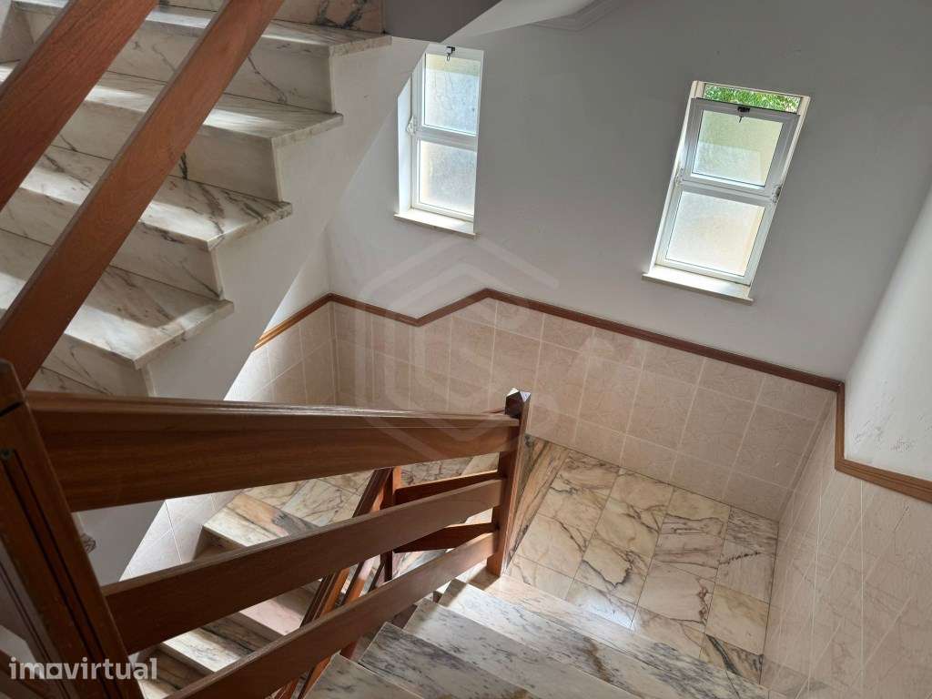 Apartamento T2 com Excelente Luminosidade e Arrecadação em Vila Rea... - Grande imagem: 5/22