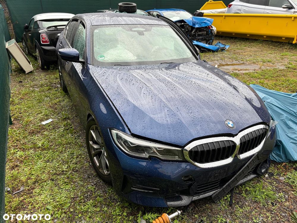 BMW Seria 3 320d Luxury Line - 38