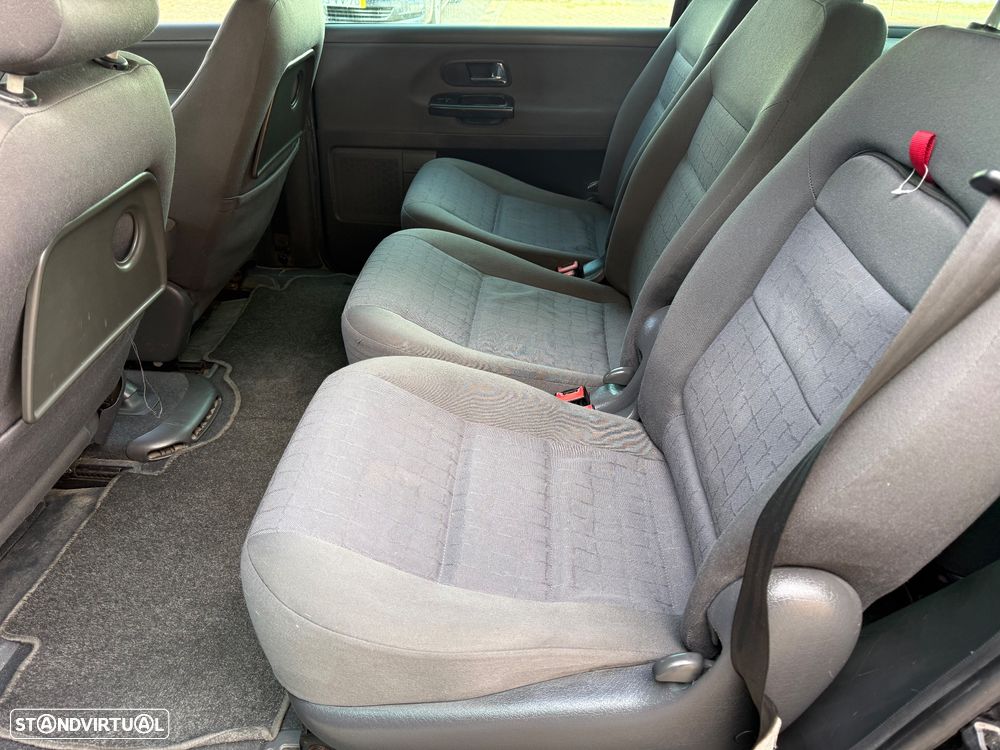 SEAT Alhambra 2.0 TDI Reference - 14