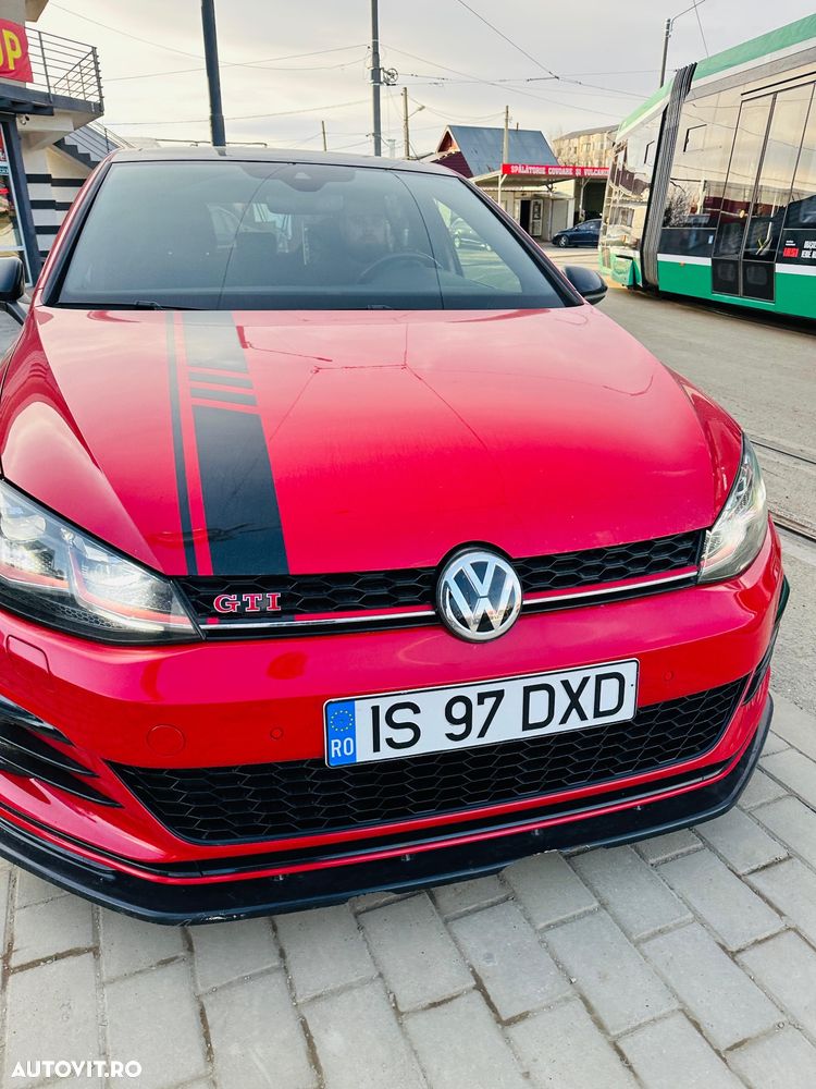 Volkswagen Golf - 14