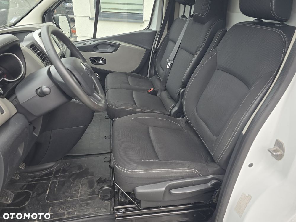 Renault Trafic - 8