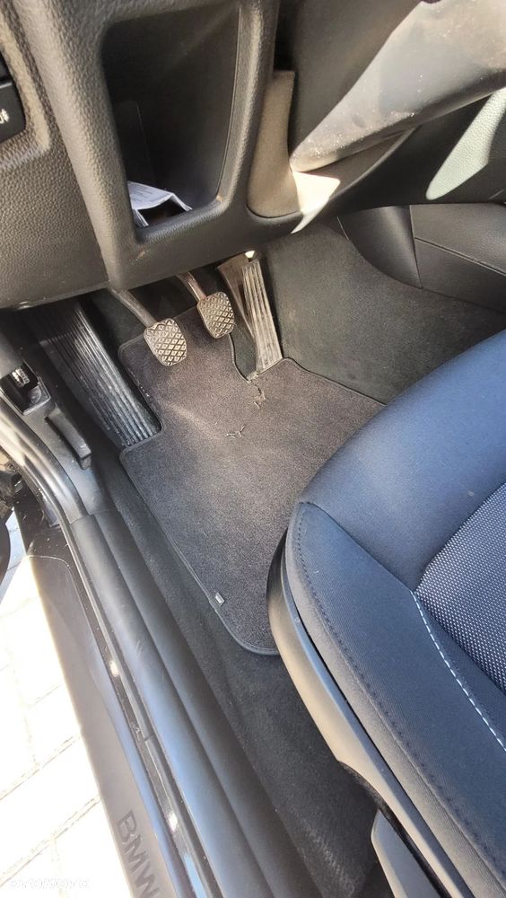 BMW Seria 1 118i Edition Sport - 12