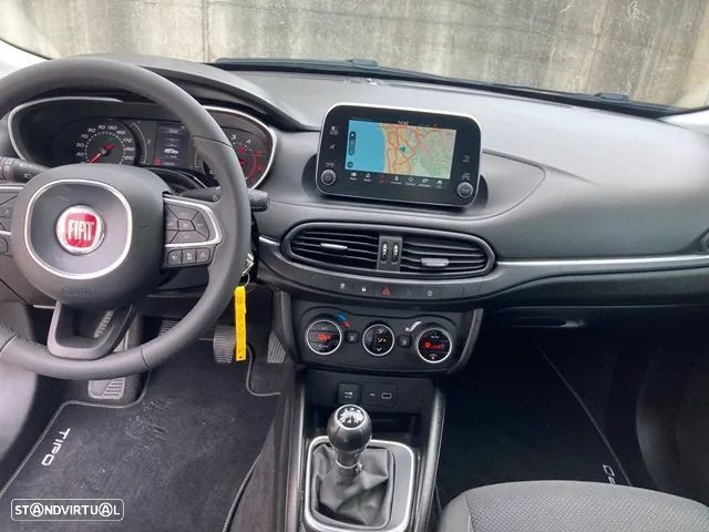 Fiat Tipo Station Wagon 1.3 M-Jet Lounge - 19