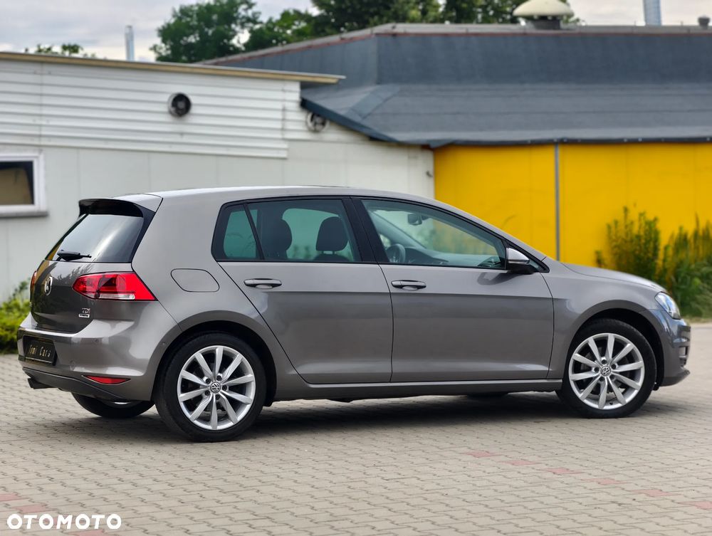 Volkswagen Golf 2.0 BlueTDI DSG Highline - 33