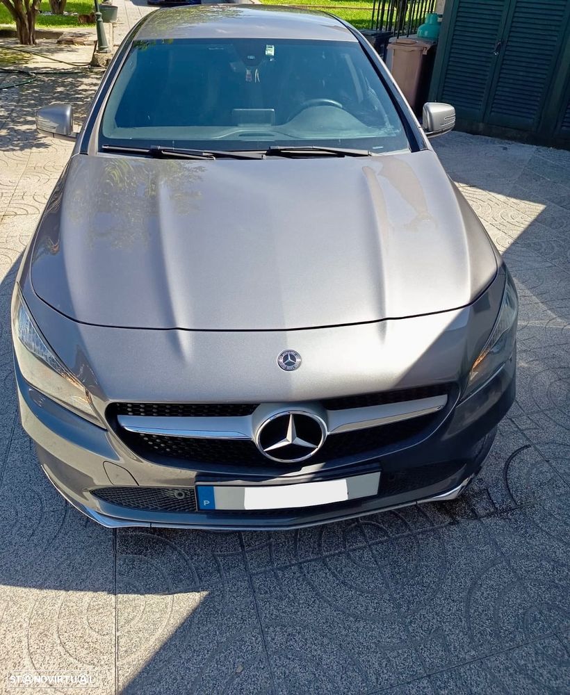 Mercedes-Benz CLA 180 d Shooting Brake Urban - 8