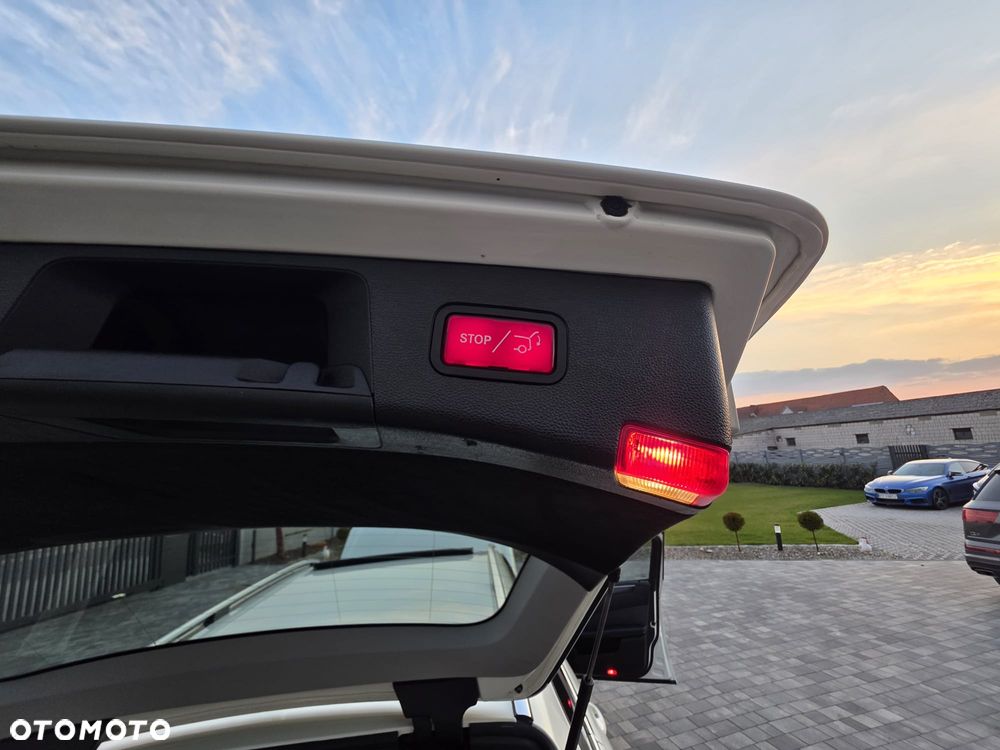 Mercedes-Benz Klasa E 220 CDI Automatik Avantgarde DPF BusinessEDITION - 27