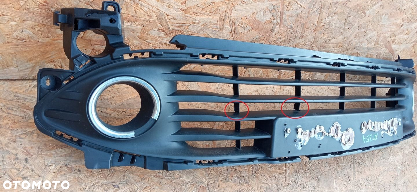 RENAULT CLIO IV 4 12- ATRAPA KRATKA ŚRODKOWA GRILL 622542958R - 4