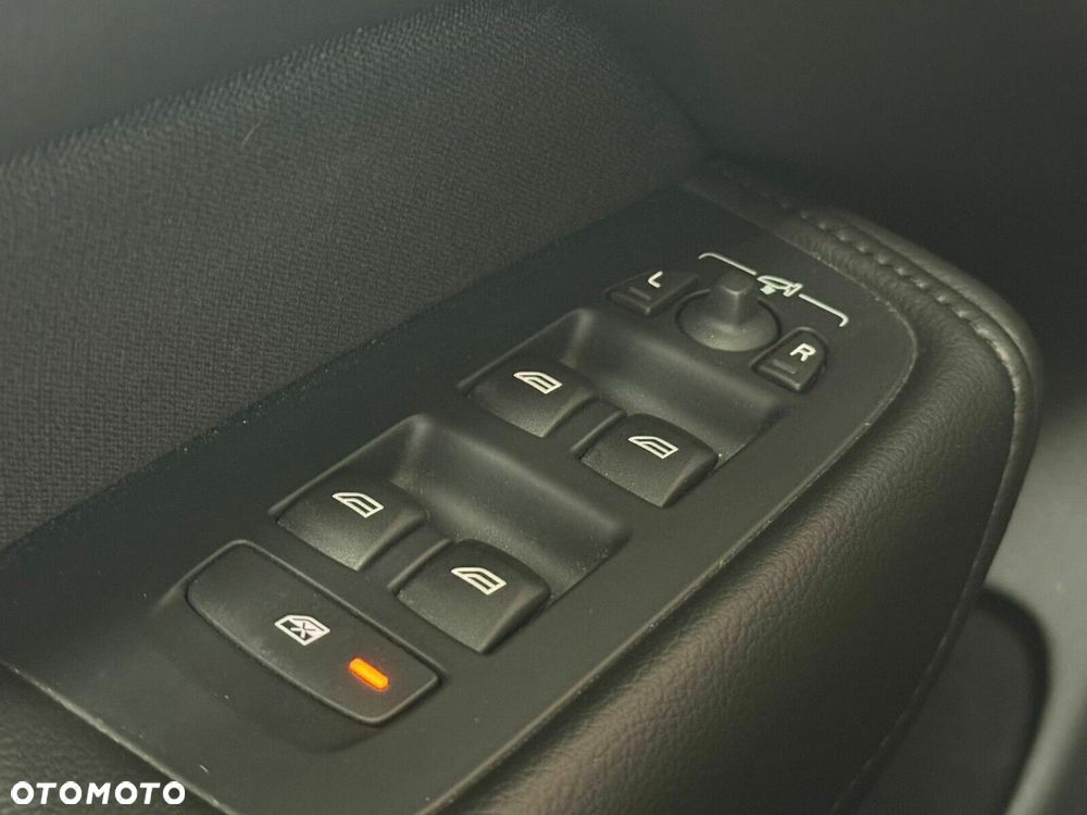 Volvo XC 60 - 34