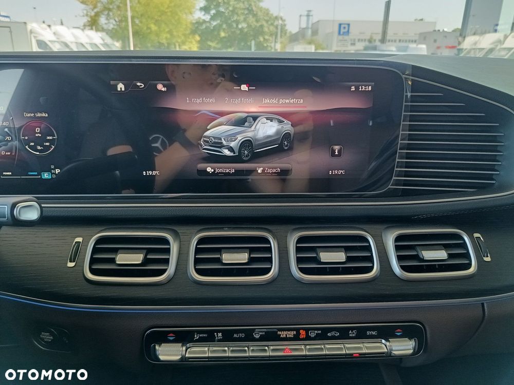 Mercedes-Benz GLE - 25