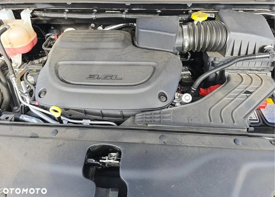 Chrysler Pacifica - 13