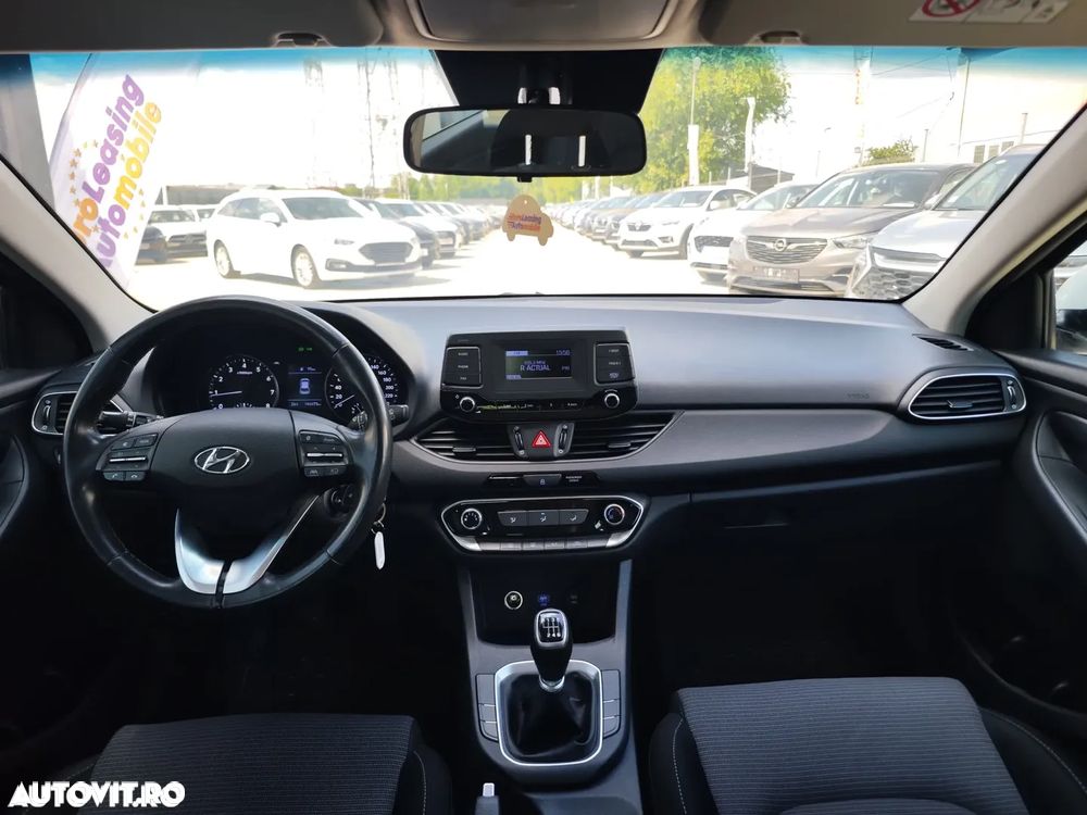 Hyundai i30 1.5 110CP 5DR M/T Comfort - 10