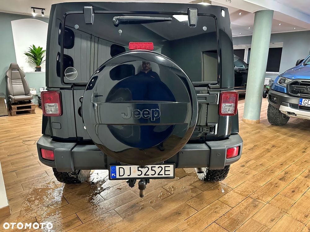 Jeep Wrangler 2.8 CRD Unlim Sahara - 11