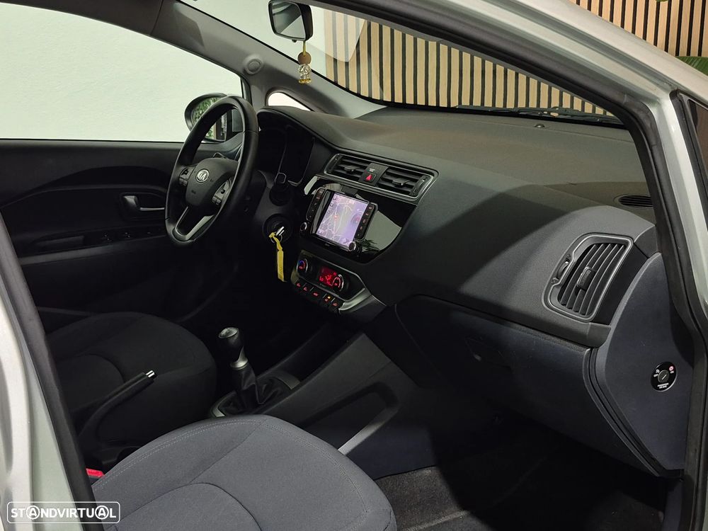 Kia Rio 1.2 CVVT In Town - 10
