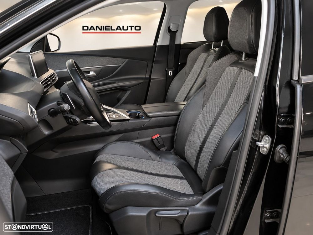 Peugeot 5008 1.2 PureTech Allure EAT8 - 12