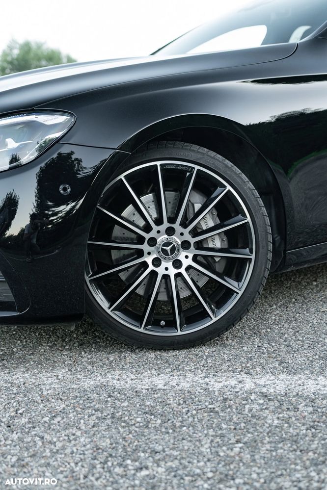 Mercedes-Benz E 450 4MATIC Aut. - 30