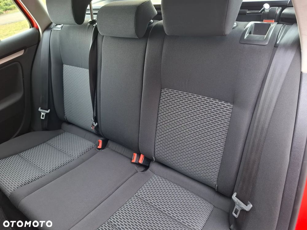 Volkswagen Golf Variant 1.6 TDI DPF BlueMotion Technology Style - 8