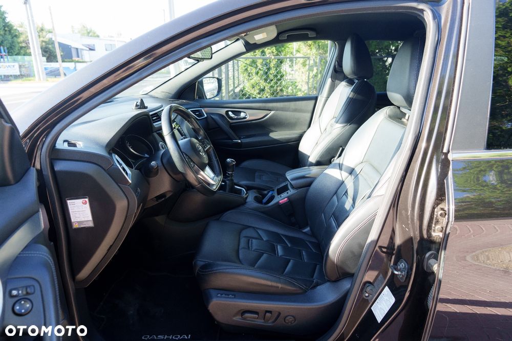 Nissan Qashqai 1.6 DIG-T N-Connecta - 9