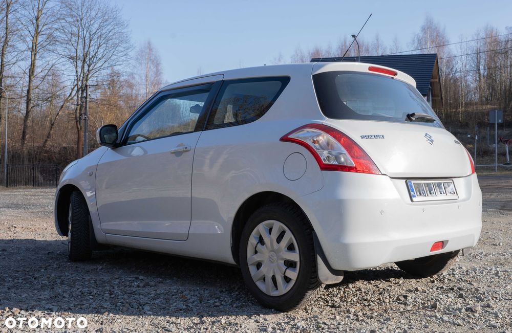 Suzuki Swift - 2