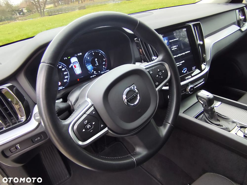 Volvo V60 D3 Geartronic Momentum - 27