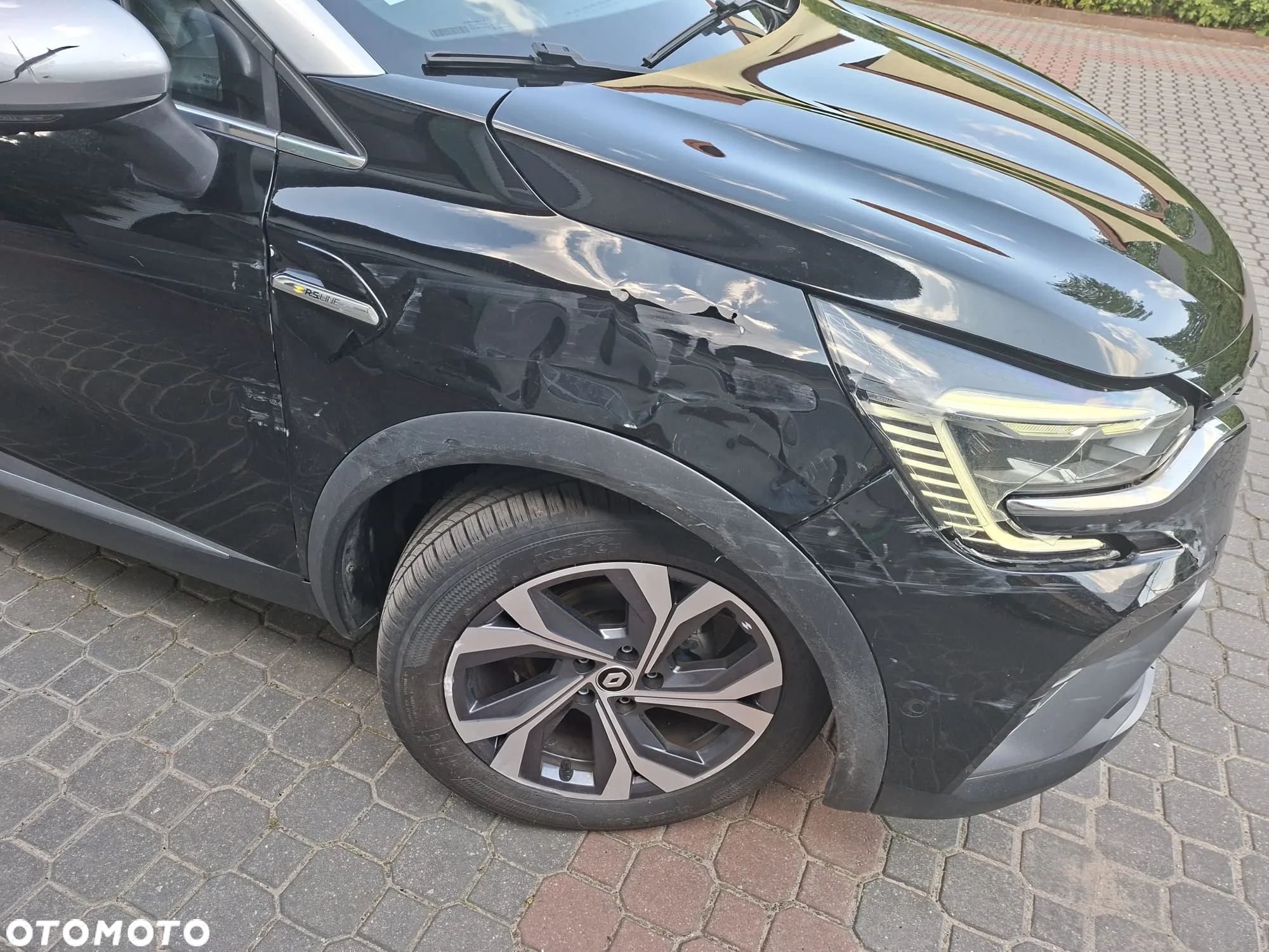 Renault Captur TCe 140 EDC GPF R.S LINE - 4