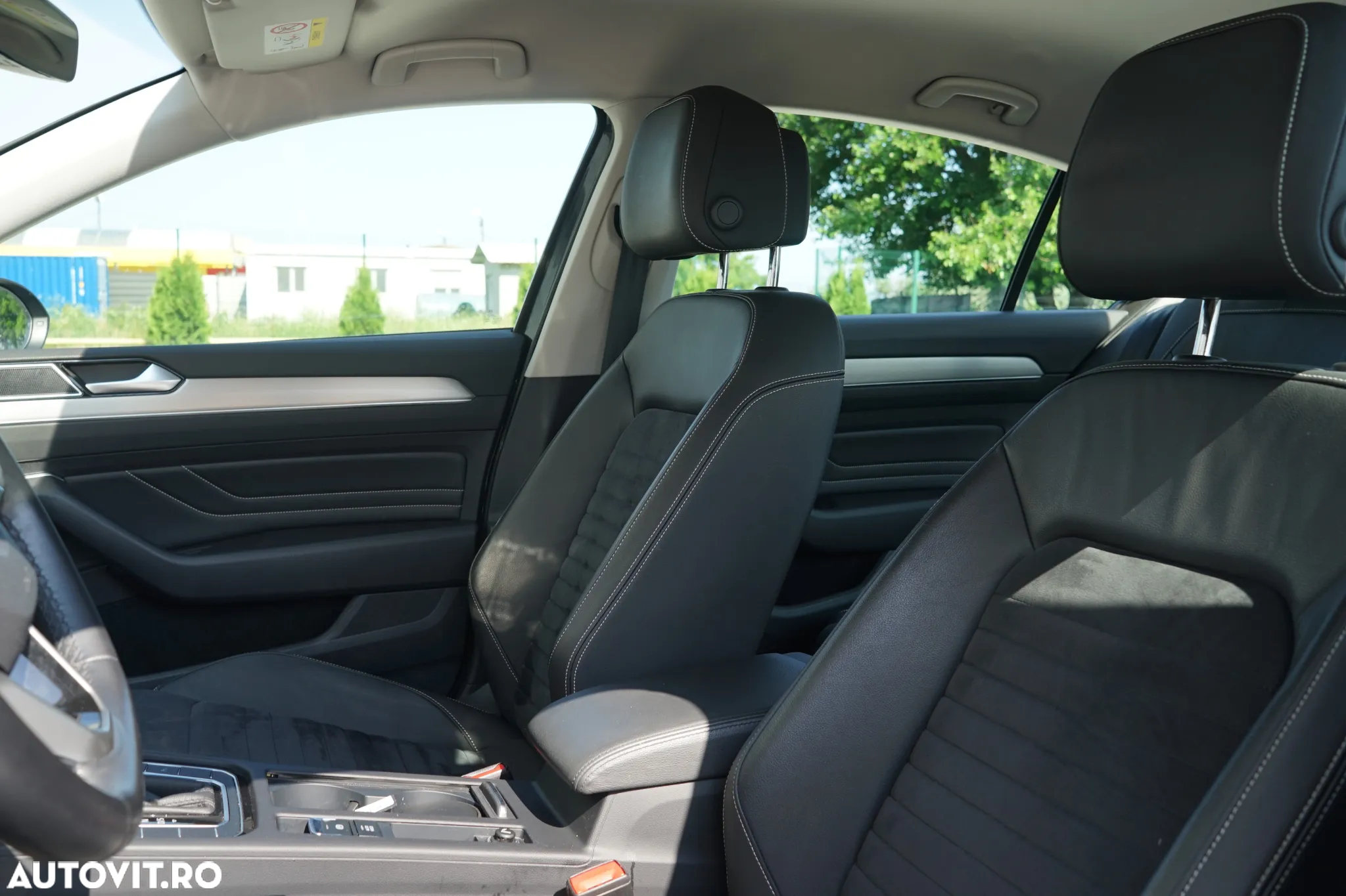 Volkswagen Passat - 13