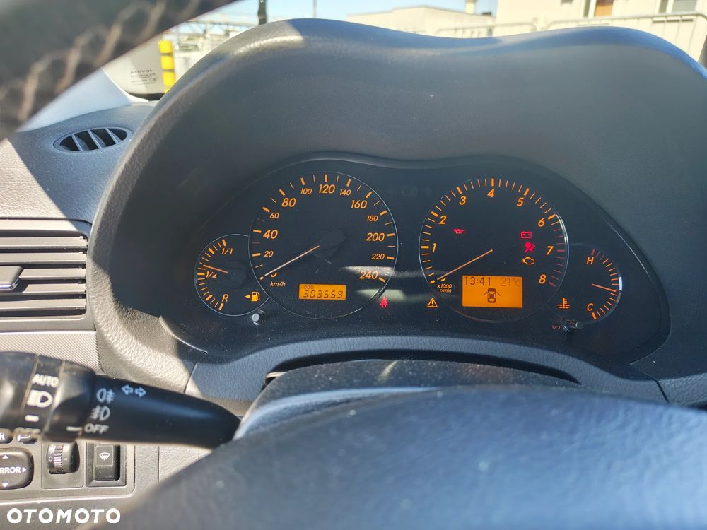 Toyota Avensis 1.8 VVT-i Sol - 7