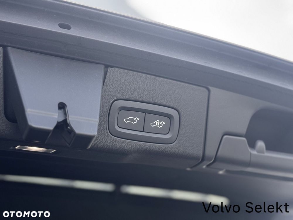 Volvo XC 60 - 30