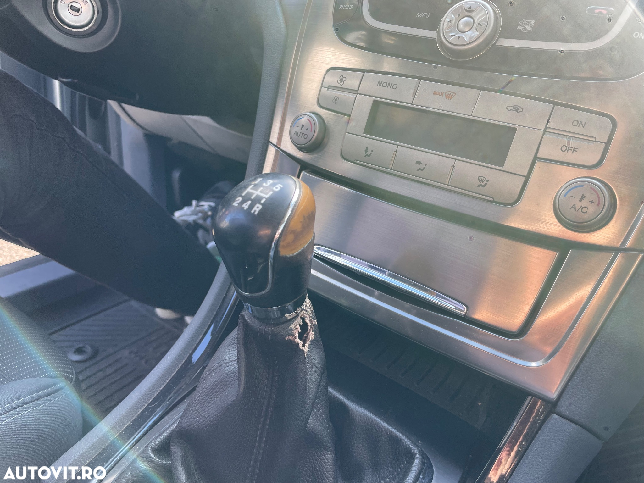 Ford Mondeo - 18