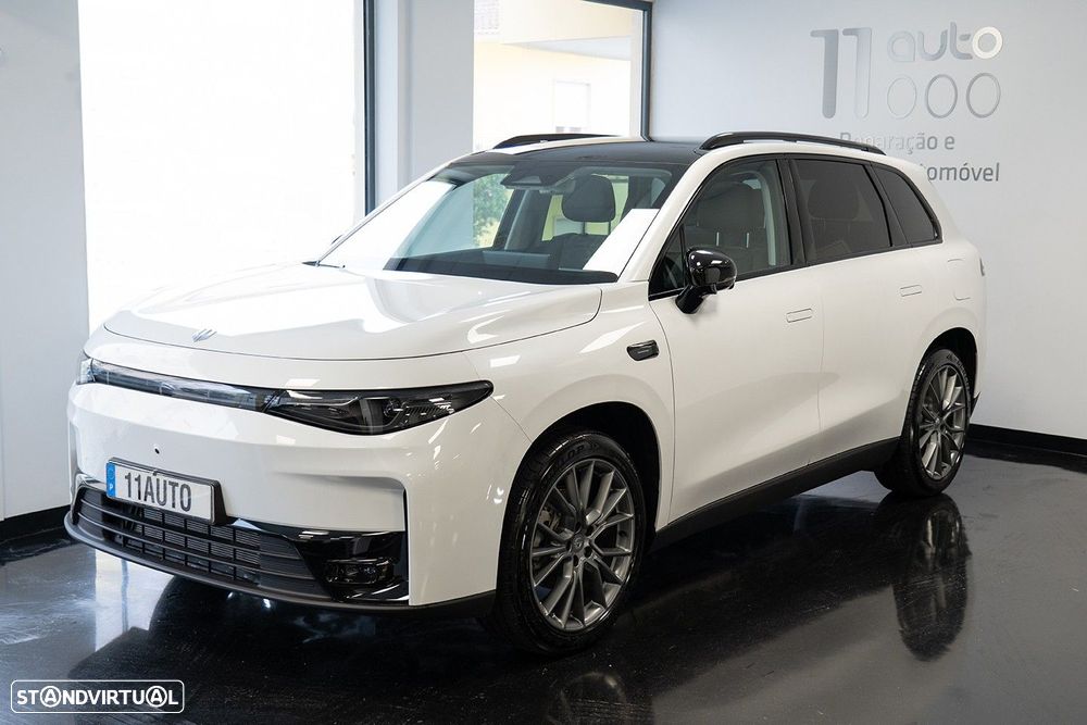 Leapmotor C10 28.4 kWh REEV Design - 1