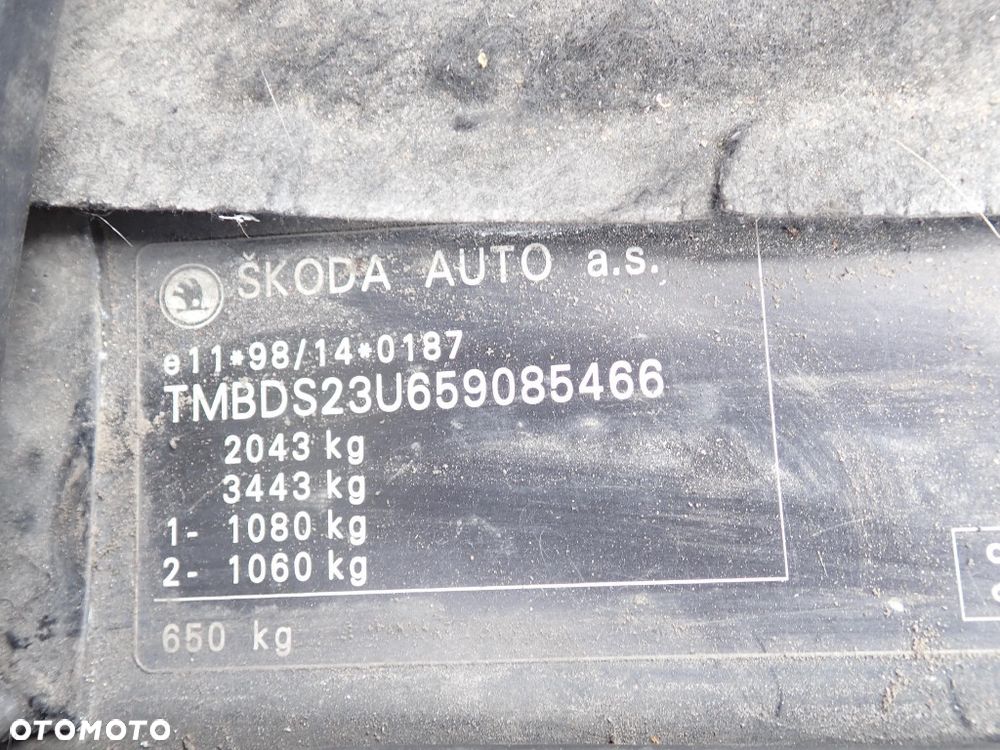 CZĘŚCI - Skoda Superb I 1,9TDI 100KM SEDAN AVB 5B GFL lakier LC9Z 2004r. INDEX - 10005 - 15