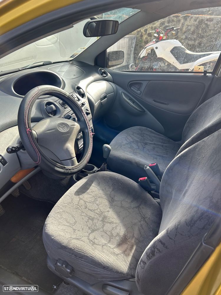 Toyota Yaris - 3