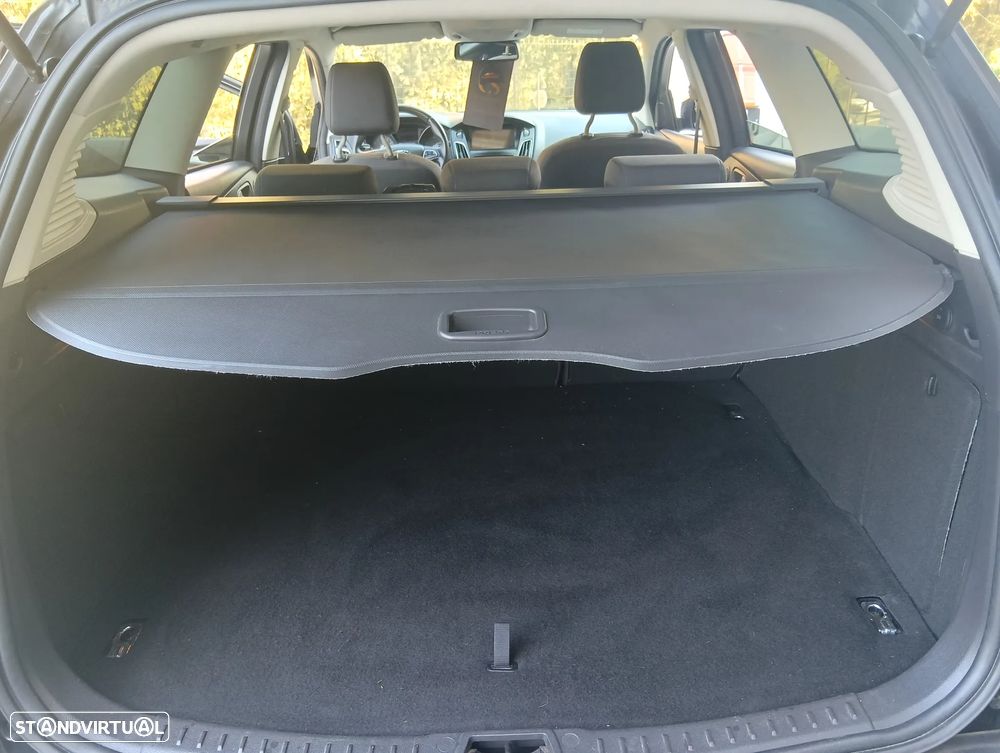 Ford Focus SW 1.0 SCTi Titanium Best - 26