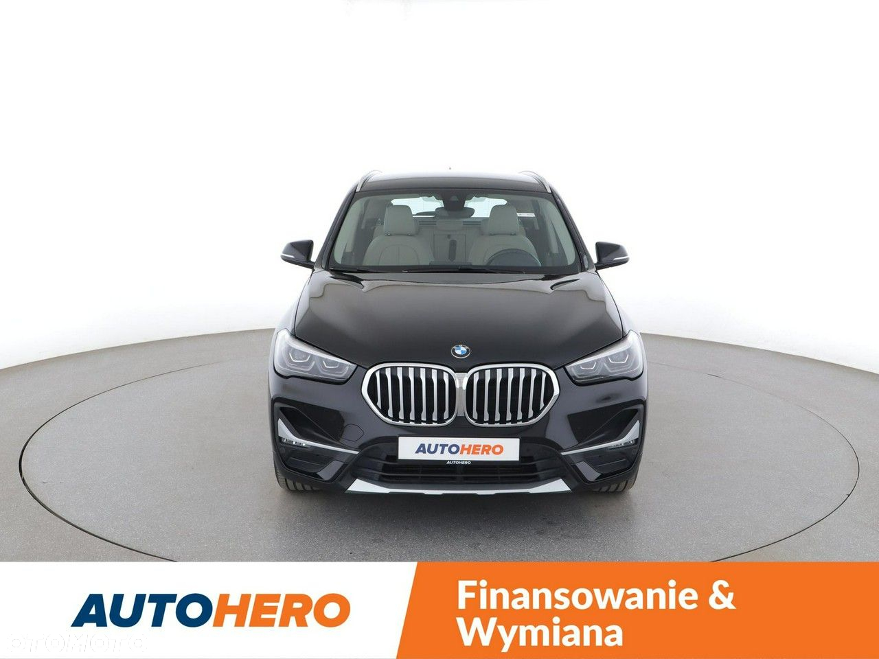 BMW X1 sDrive18d xLine - 11