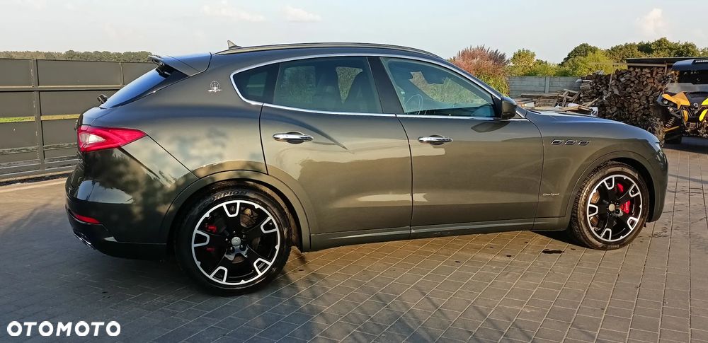 Maserati Levante S Q4 - 18