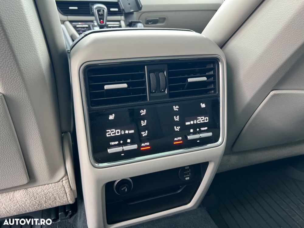 Porsche Cayenne S E-Hybrid Platinum Edition - 11