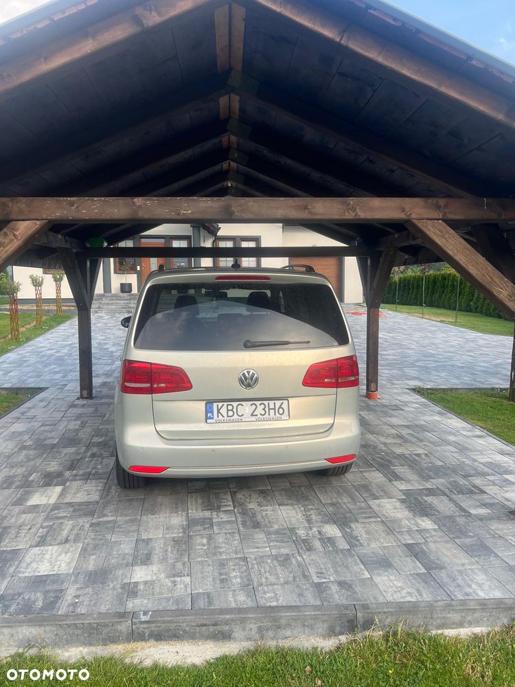 Volkswagen Touran 2.0 TDI DPF BlueMotion Technology DSG STYLE - 3