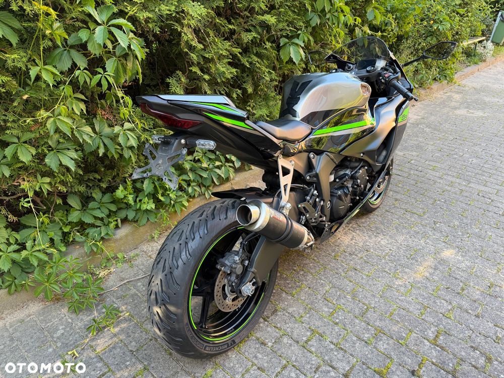 Kawasaki ZXR - 8