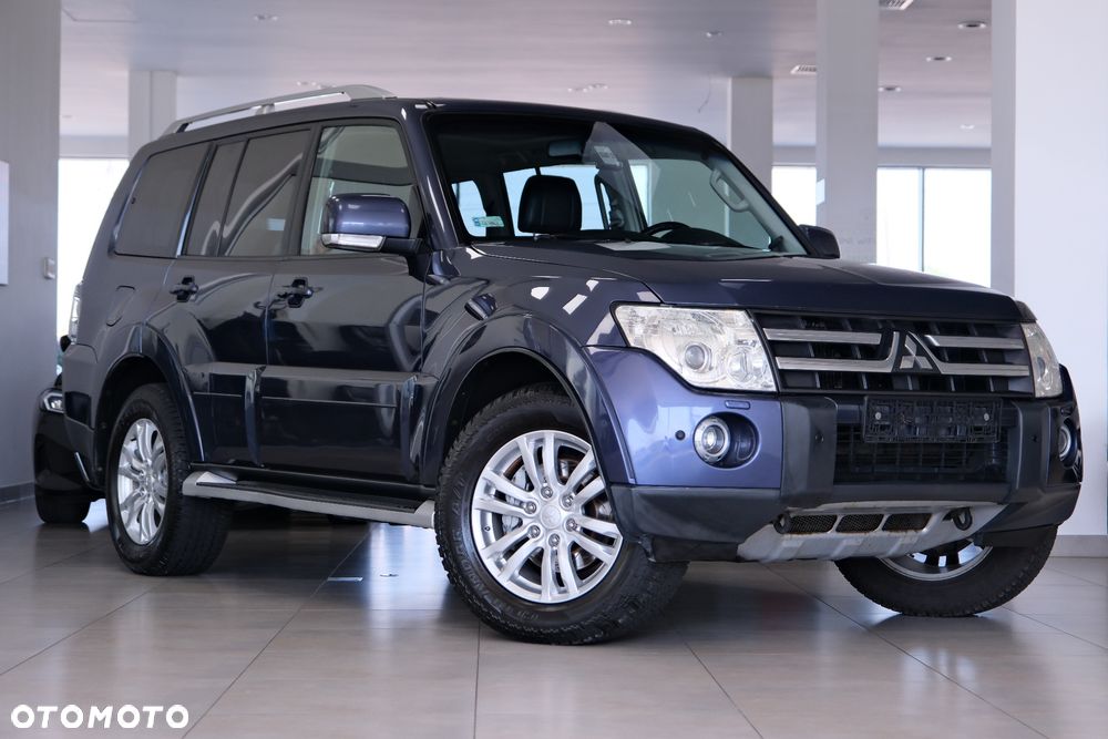Mitsubishi Pajero - 1