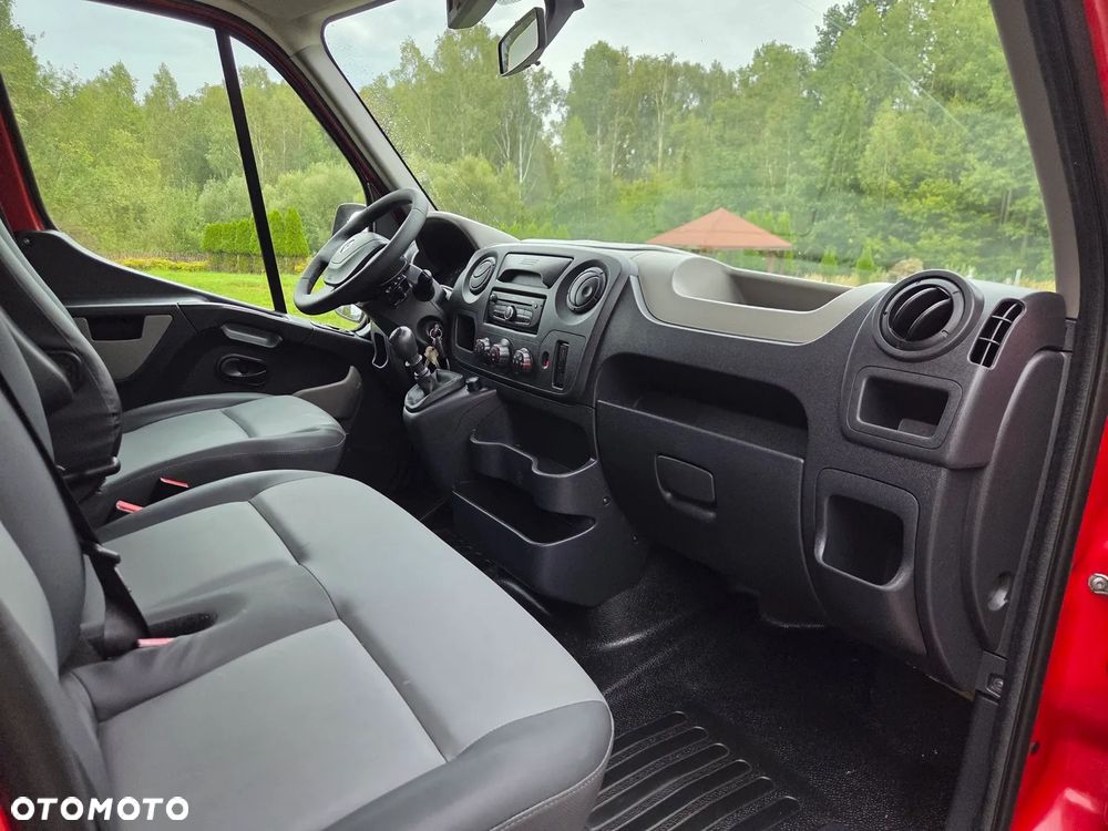 Renault Master - 32