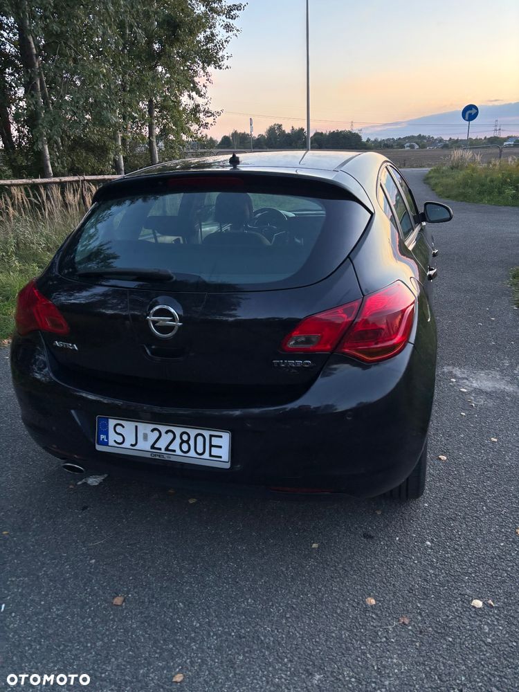 Opel Astra IV 1.6 T Cosmo - 11