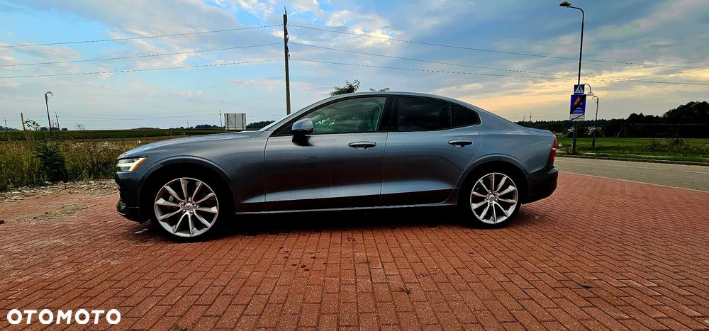 Volvo S60 T5 Momentum Pro - 4