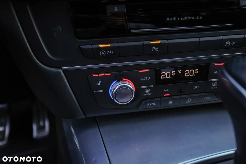 Audi A6 Avant 2.0 TDI Ultra DPF S tronic - 31