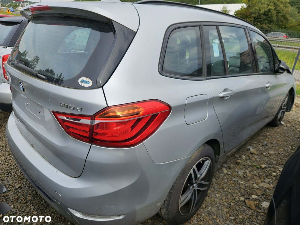 BMW Seria 2 216d Luxury Line - 8